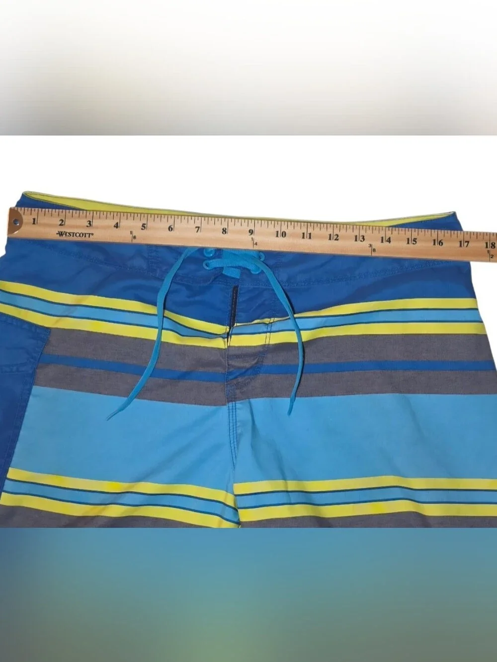 DC Shoes Men’s Blue & Gray Striped Beach Board Shorts Swim Trunks Size 34